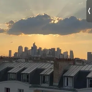 Etage D'un Duplex Au 17eme Arr De , Vue Sur Le Defense, A 10min Des Champs Elysee Parigi